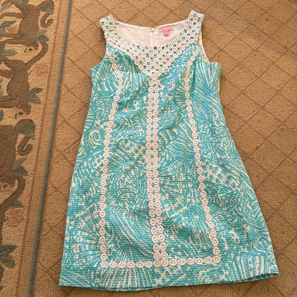 Lilly shift dress